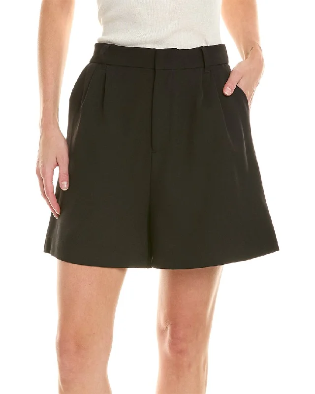 High-waisted shorts – Shorts that sit above the natural waistline for a flattering, elongating look.High-waisted shorts – Shorts that sit above the natural waistline for a flattering, elongating look.Celestine Sei Short