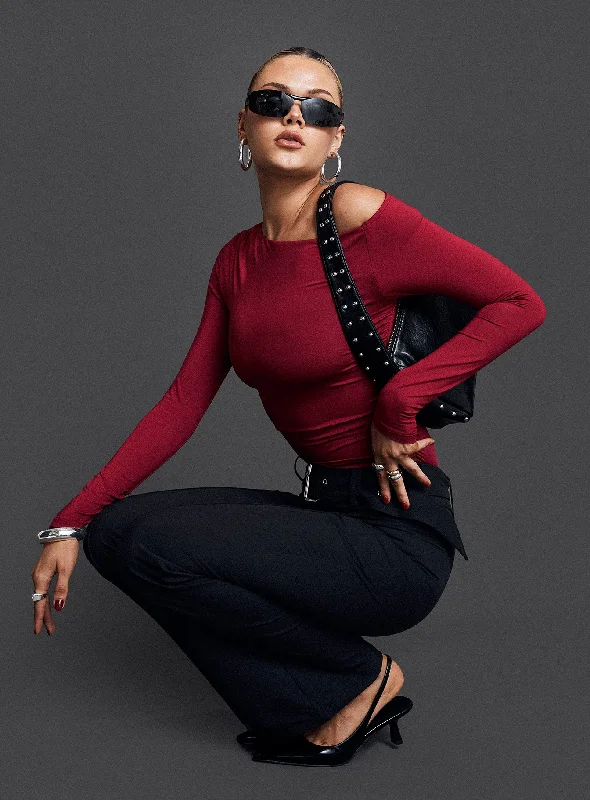Denim vest – Classic vest made from denim fabricDenim vest – Classic vest made from denim fabricSpiller Off The Shoulder Top Burgundy Denim vest – Classic vest made from denim fabricDenim vest – Classic vest made from denim fabricSpiller Off The Shoulder Top Burgundy