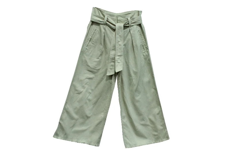 Button-front trousers – Trousers that feature a row of buttons along the waistband for a stylish detail.Button-front trousers – Trousers that feature a row of buttons along the waistband for a stylish detail.Isabel Marant Wide Leg Pants in Beige Cotton Button-front trousers – Trousers that feature a row of buttons along the waistband for a stylish detail.Button-front trousers – Trousers that feature a row of buttons along the waistband for a stylish detail.Isabel Marant Wide Leg Pants in Beige Cotton