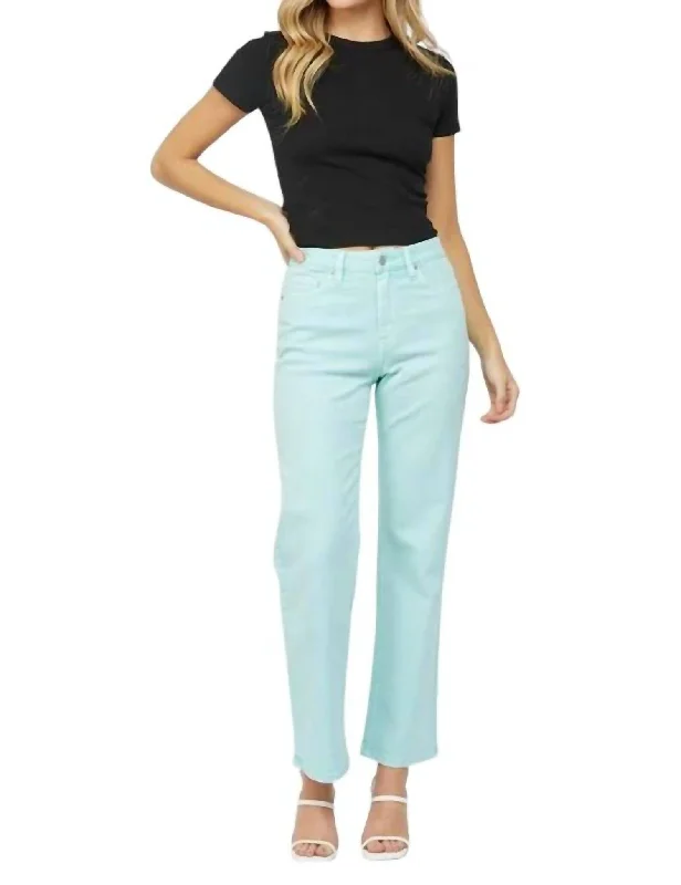Palazzo trousers – Wide-leg trousers made from light, flowy fabric, often associated with a chic or bohemian look.Palazzo trousers – Wide-leg trousers made from light, flowy fabric, often associated with a chic or bohemian look.Super High Rise 90's Relaxed Straight Jean In Blue Tint