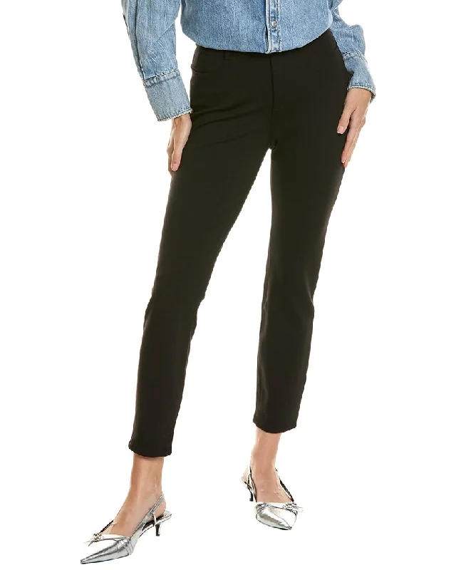 Cargo trousers – Loose-fitting trousers with large pockets on the sides, often made from durable materials.Cargo trousers – Loose-fitting trousers with large pockets on the sides, often made from durable materials.T Tahari Ponte Jegging