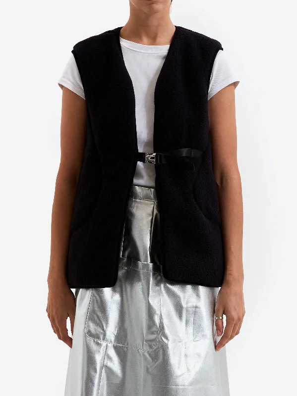 women's waistcoats that are suitable for pairing with shortswomen's waistcoats that are suitable for pairing with shortsARCS Twice Gilet - Black Fleece
