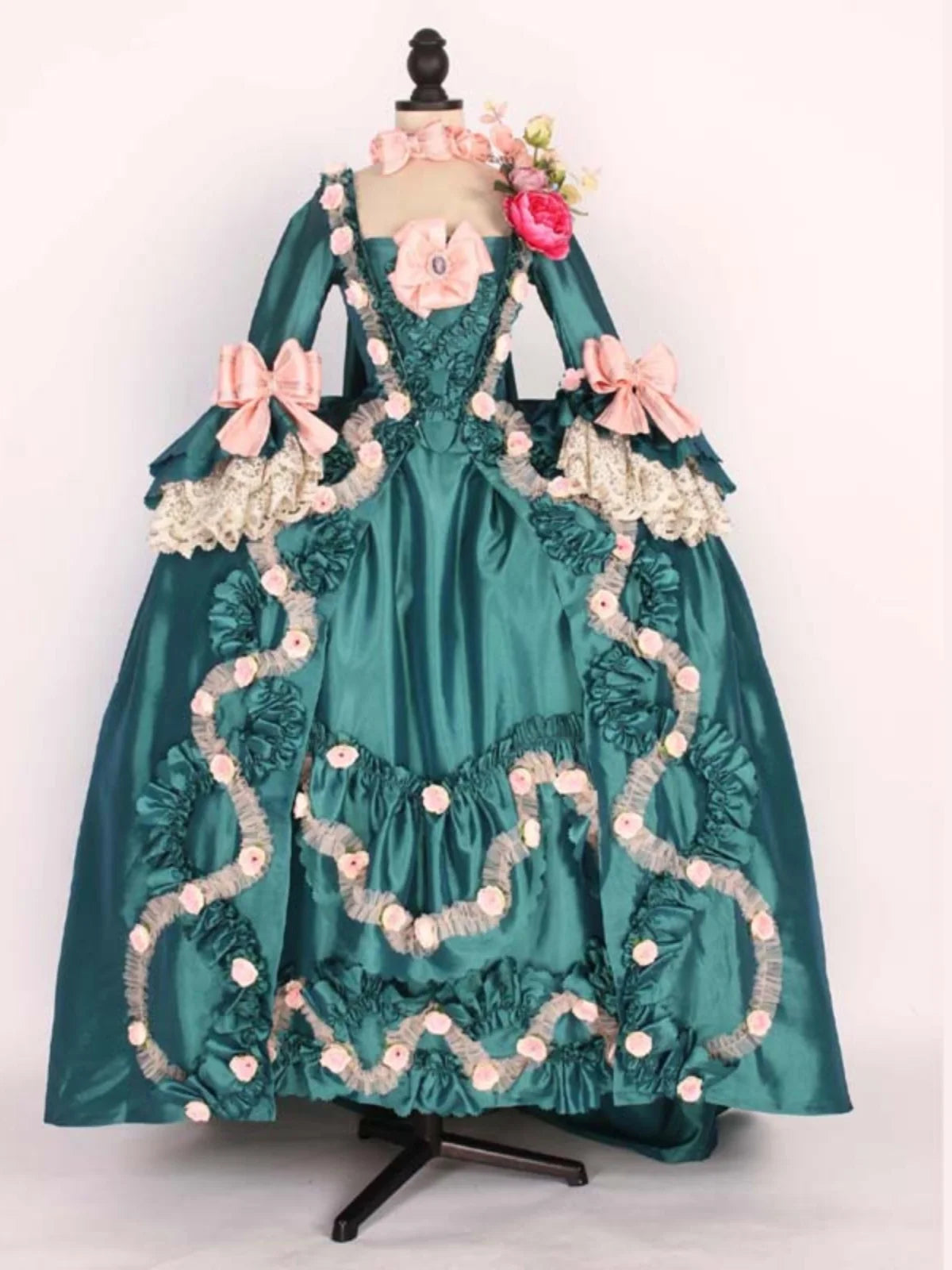 Costume