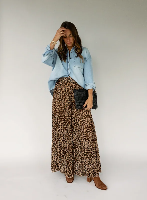 High-waisted skirt – Skirt that sits above the natural waistline, creating a flattering silhouette.High-waisted skirt – Skirt that sits above the natural waistline, creating a flattering silhouette.Keira Leopard Print Maxi Skirt High-waisted skirt – Skirt that sits above the natural waistline, creating a flattering silhouette.High-waisted skirt – Skirt that sits above the natural waistline, creating a flattering silhouette.Keira Leopard Print Maxi Skirt