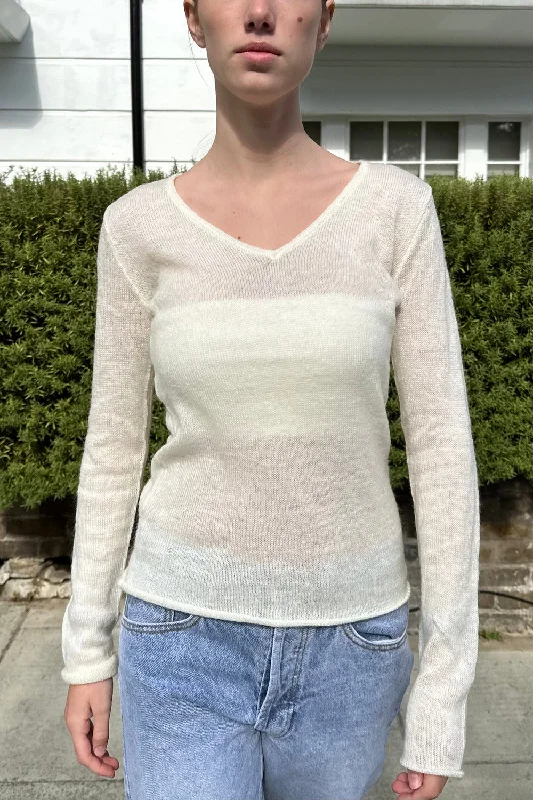 Long sleeve – Full-length sleevesLong sleeve – Full-length sleevesAndi V-Neck Sweater