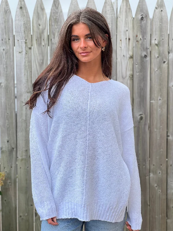 Hooded – Sweater with an attached hoodHooded – Sweater with an attached hoodV-Neck Tunic Sweater